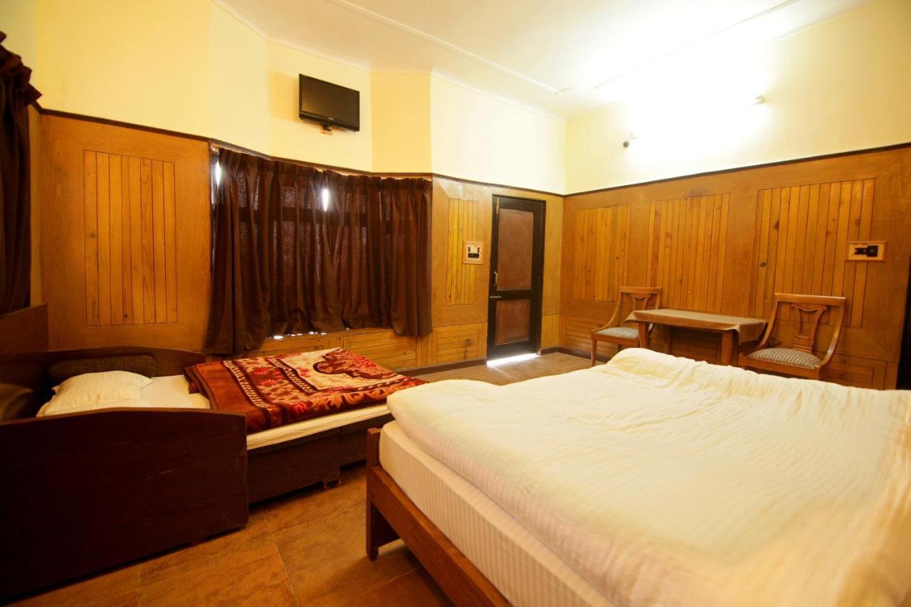 Ashokas Naini Chalet Hotel Nainital Habitación foto